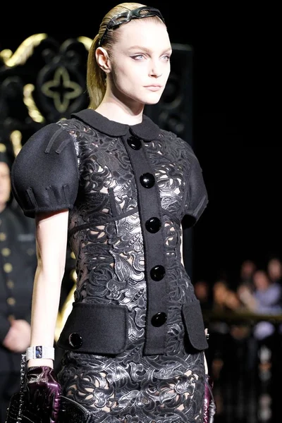 Look 189